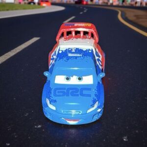 Disney Pixar Raoul ÇaRoule Die Cast Grand Prix Cars 2 Movie A32